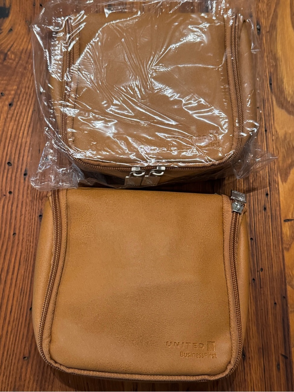 United BusinessFirst Cowshed Amenity Kit Lot of 2, Tan Dopp Kit, 1 Sealed